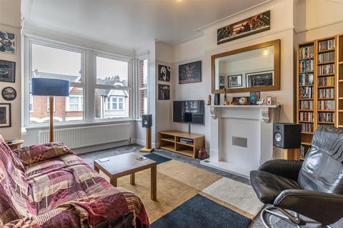 1 bedroom flat for sale, Swanage Road, Southend-On-Sea SS2