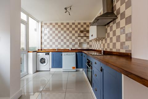 3 bedroom end of terrace house for sale, Bristol BS16