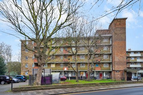 3 bedroom flat for sale, Goodrich House, Sewardstone Road, E2