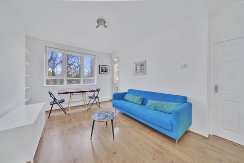 3 bedroom flat for sale, Goodrich House, Bethnal Green, E2