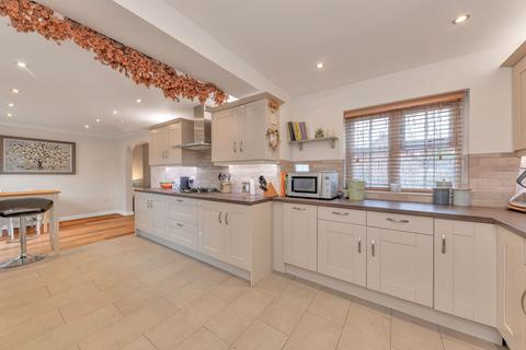 4 bedroom detached house for sale, Quail Walk, Royston SG8