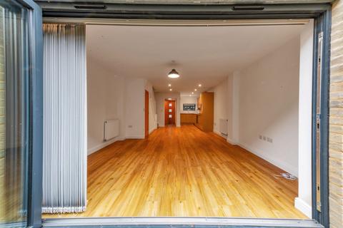 3 Brewers Yard, Royston, SG8 5GR