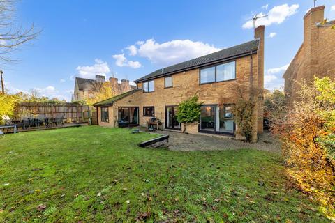 4 bedroom detached house for sale, Joscelynes, Cambridge CB22