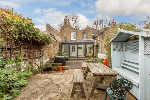 3 bedroom terraced house for sale, Fairfoot Road, Bow, E3