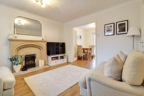 3 bedroom end of terrace house for sale, GROVE NOOK, LONGWOOD, HUDDERSFIELD, HD3