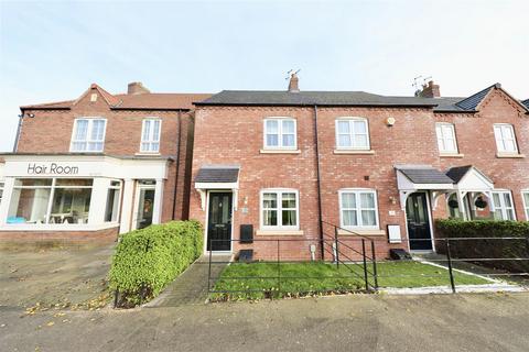 2 bedroom end of terrace house for sale, Village Green Way, Kingswood, Hull