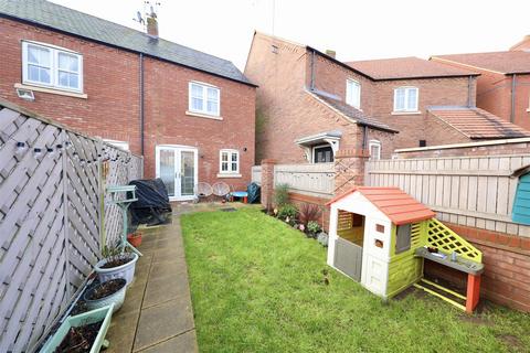 2 bedroom end of terrace house for sale, Village Green Way, Kingswood, Hull