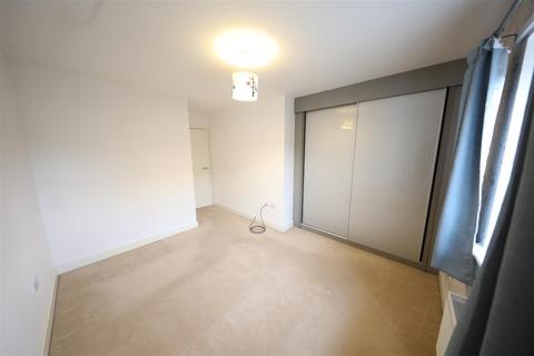 2 bedroom flat for sale, Tigers Way, Hull