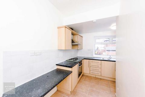 2 bedroom apartment to rent, Moorside Road, Swinton M27