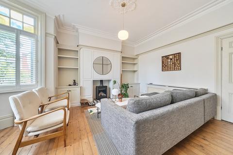 6 Redcliffe Road, Nottingham, NG3 5BT