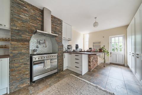 6 Redcliffe Road, Nottingham, NG3 5BT