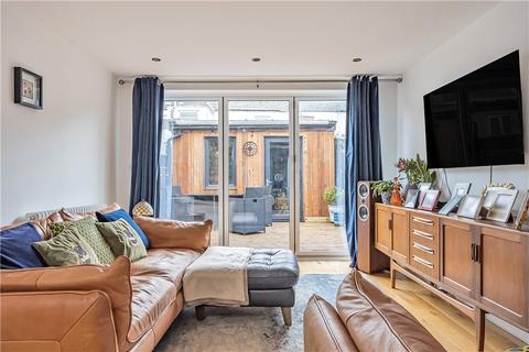 3 bedroom terraced house for sale, Daisy Street, Cardiff