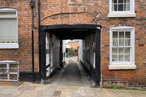 Garage to rent, Claremont Place, Claremont Hill, Shrewsbury