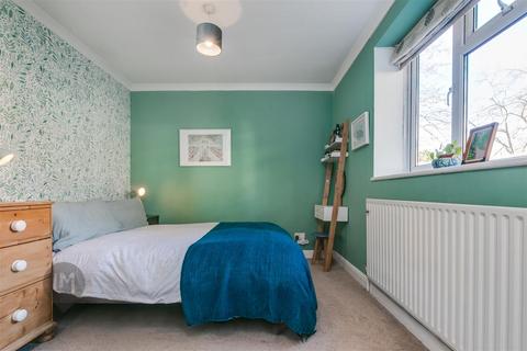 2 bedroom flat for sale, Smithwood Close, London