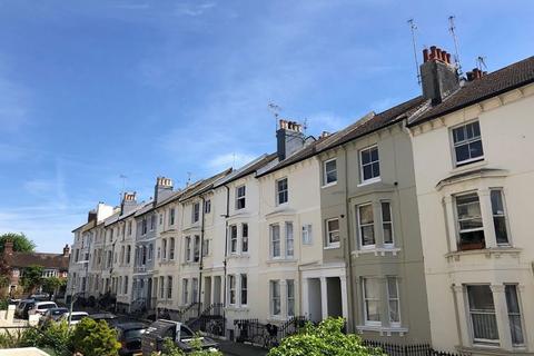 1 bedroom flat to rent, Lansdowne Street, Hove, BN3 1FR.