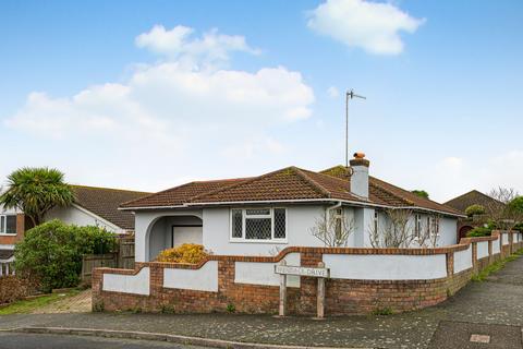 4 bedroom detached house for sale, Wendale Drive, Peacehaven, BN10