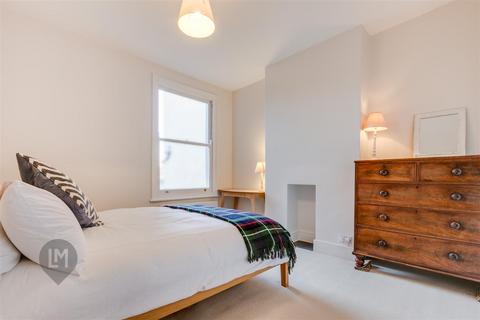 50 Smeaton Road, London, SW18 5JH