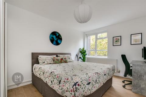 2 bedroom flat for sale, Seymour Road, London