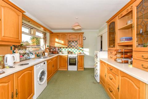 2 bedroom semi-detached bungalow for sale, Rushford Close, Headcorn, Kent