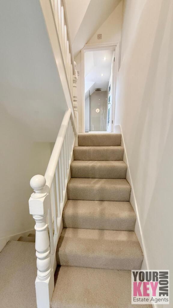 Folkestone Estate Agents, Your Key Move - Victoria