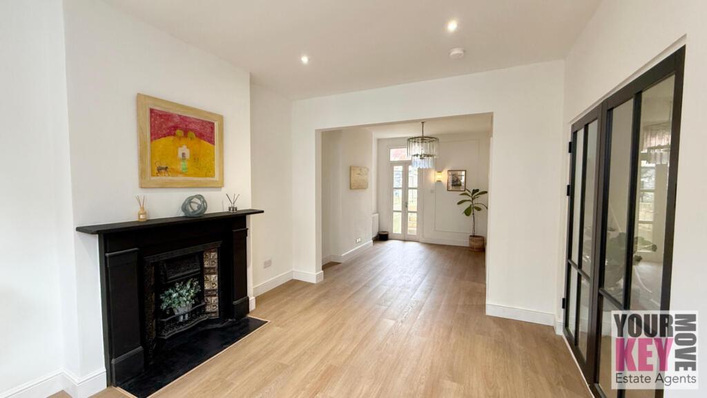 Folkestone Estate Agents, Your Key Move - Victoria