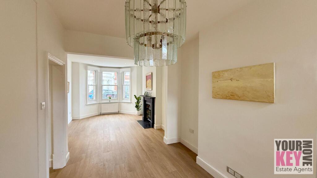Folkestone Estate Agents, Your Key Move - Victoria