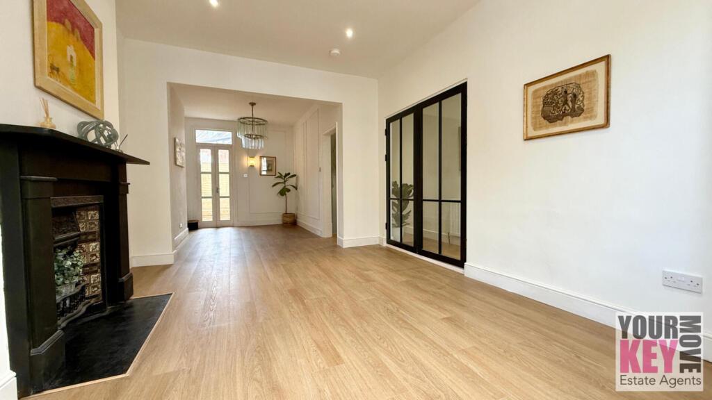 Folkestone Estate Agents, Your Key Move - Victoria