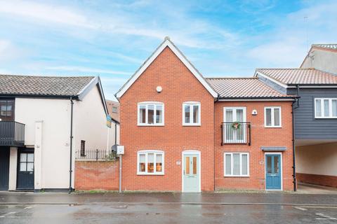 2 bedroom end of terrace house for sale, Fishergate, Norwich