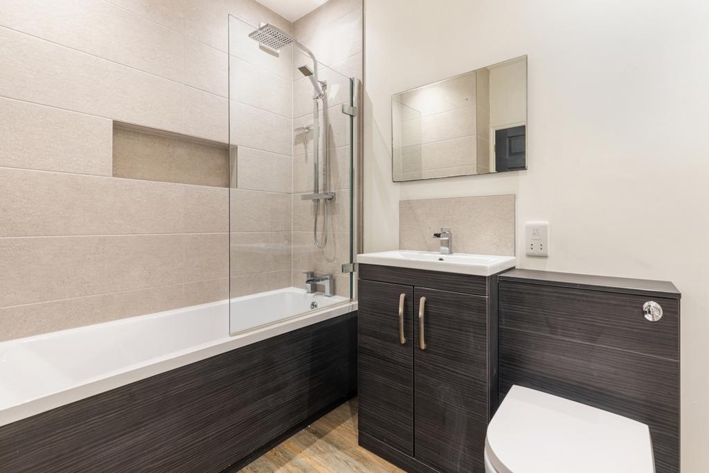 A16 - 2 oldway court Southfield Road - 241216