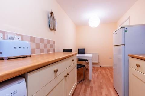 14 Hedgers Close, Ashton, Bristol, BS3 2SX
