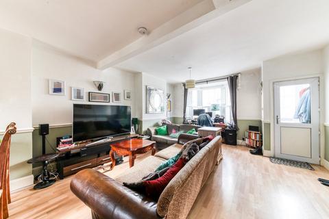 3 bedroom end of terrace house for sale, Brighton Road, South Croydon, CR2