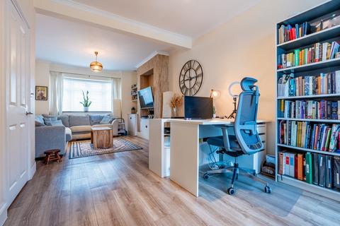17 Upton Road, Bristol, BS3 1LW