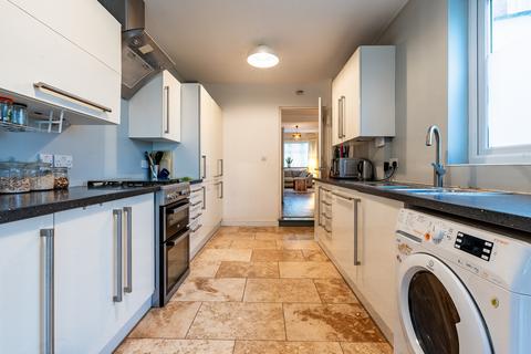 17 Upton Road, Bristol, BS3 1LW