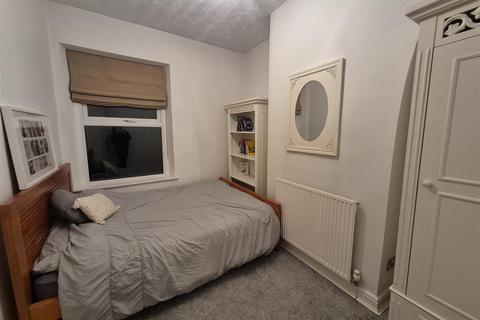 2 bedroom terraced house to rent, Walton Street, Barrowford