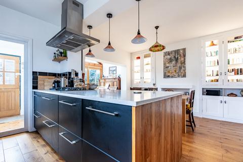 272 Redcatch Road, Bristol, BS3 5DT
