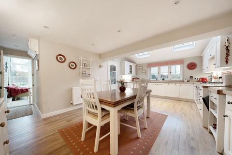 3 bedroom cottage for sale, Upper Up, South Cerney