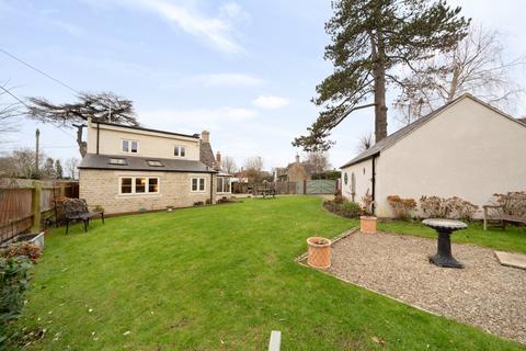 3 bedroom cottage for sale, Upper Up, South Cerney