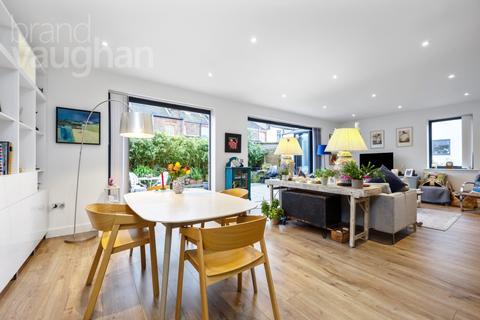 3 bedroom end of terrace house for sale, Prince Regents Close, Brighton, East Sussex, BN2