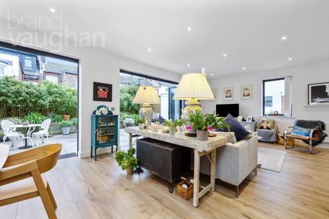 3 bedroom end of terrace house for sale, Prince Regents Close, Brighton, East Sussex, BN2