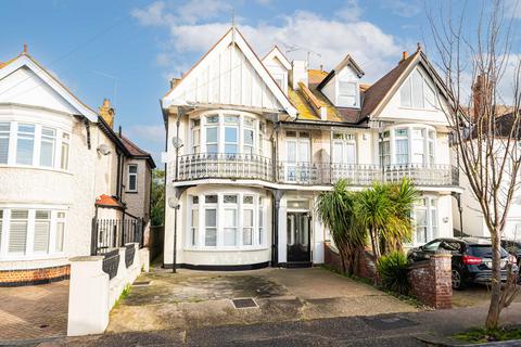 2 bedroom flat for sale, Gloucester Terrace, Southend-on-sea, SS1