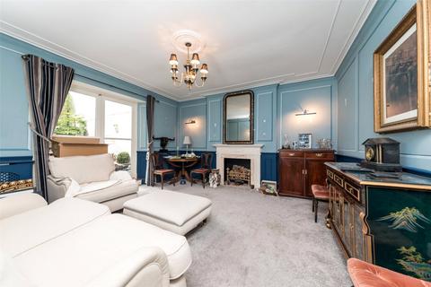 1 bedroom flat for sale, Chichester Terrace, Brighton, East Sussex, BN2