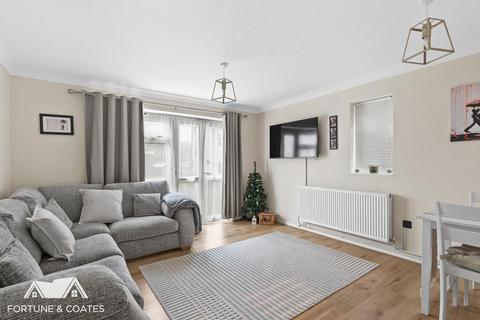 2 bedroom flat for sale, Little Cattins, Harlow