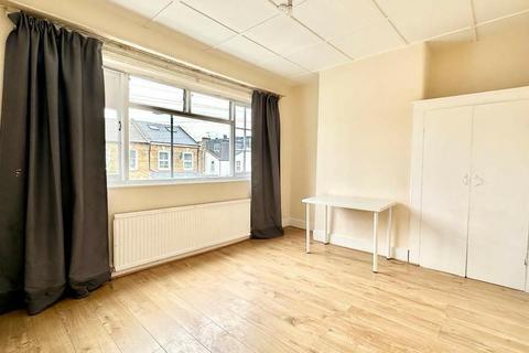 3 bedroom terraced house for sale, Cranbourne Road, Leyton E15