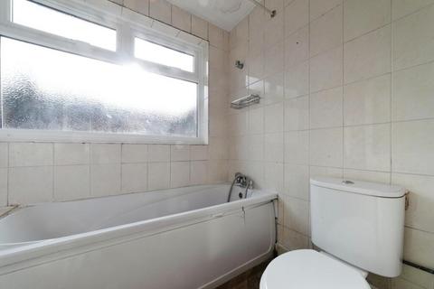 6 Cranbourne Road, London, E15 2DB