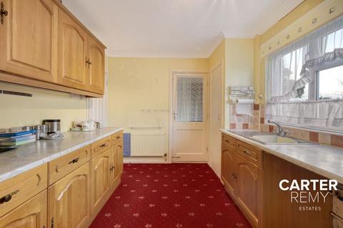 3 bedroom semi-detached house for sale, Waterson Road, Grays, RM16