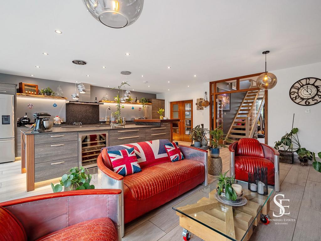 Family Room to Kitchen