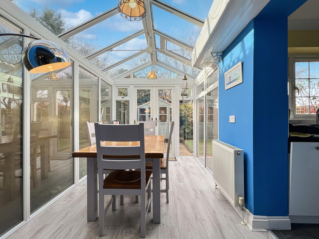 Conservatory/Sun Room