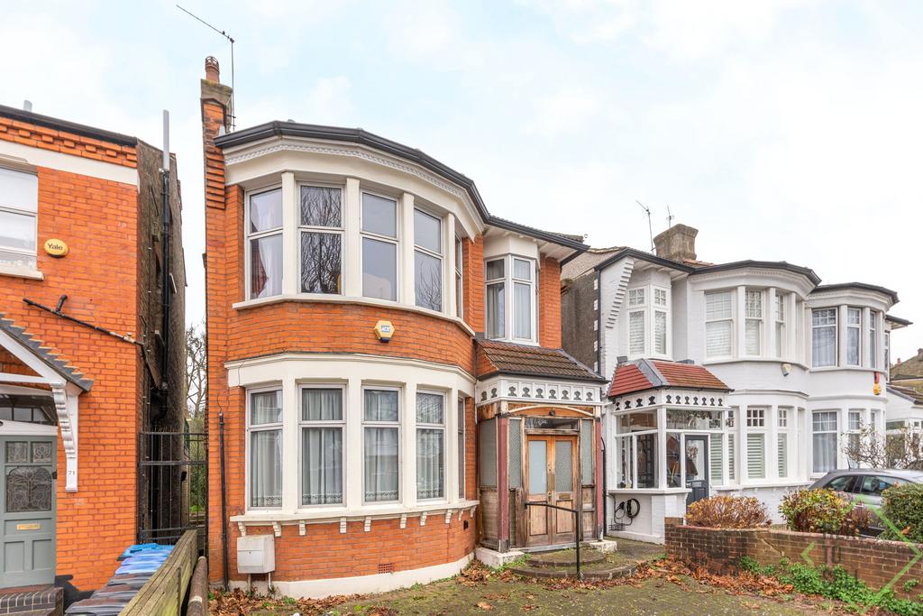 73 Grovelands Road, London, N13 4 RJ 33