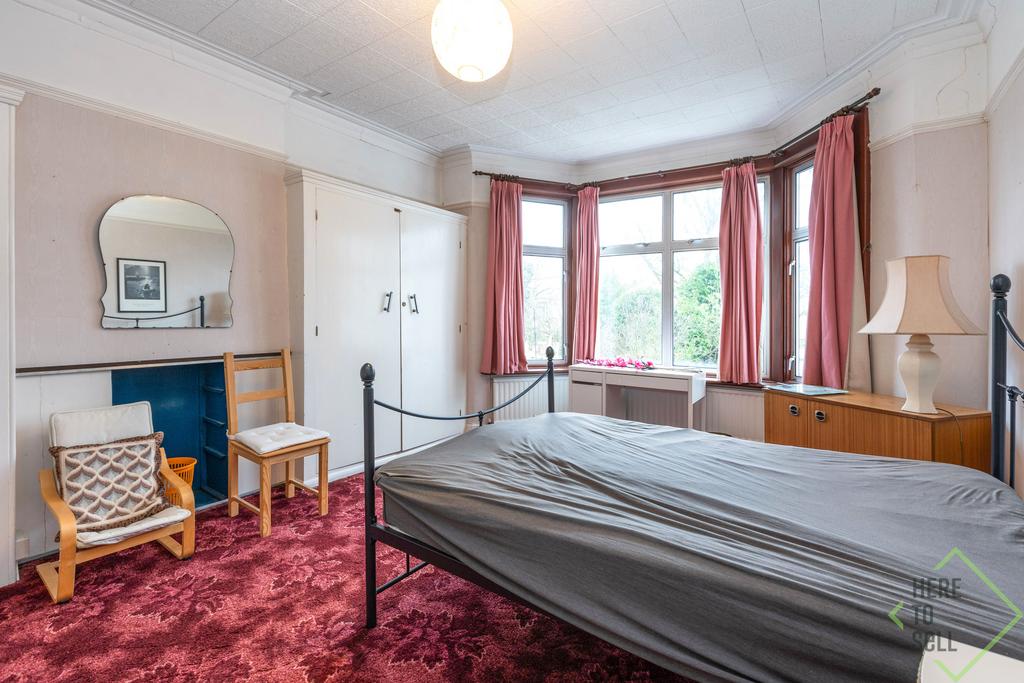 73 Grovelands Road, London, N13 4 RJ-2