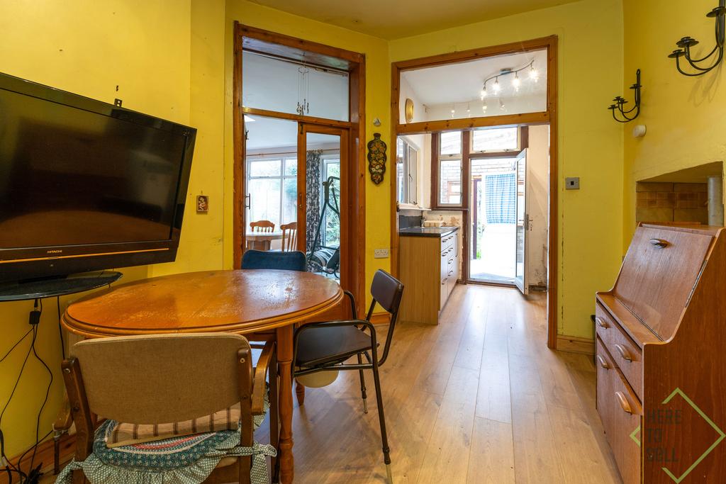 73 Grovelands Road, London, N13 4 RJ-23